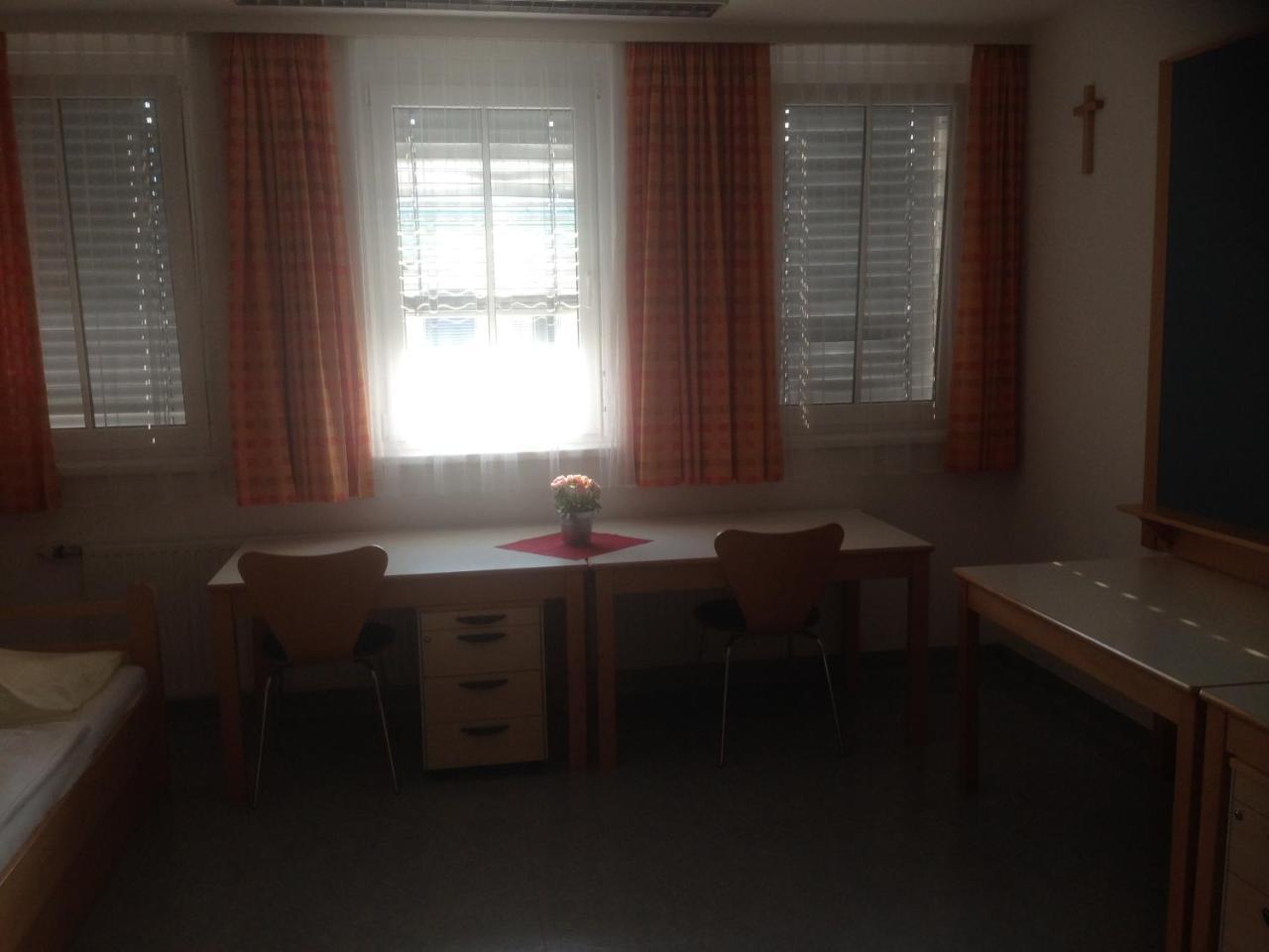 Hostel Obertrum Экстерьер фото